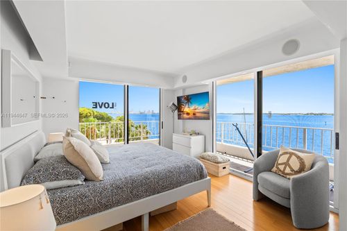 apt-5d-200 Se 15th Rd, Miami, FL, 33129-1161 | Card Image