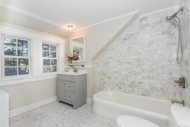 204 Ridge St, House other with 6 bedrooms, 4 bathrooms and 12 parking in Millis MA | Image 29