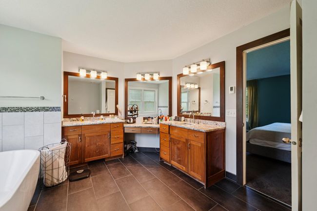 1477 Langdon Pl, House other with 6 bedrooms, 3 bathrooms and null parking in Eden Prairie MN | Image 36