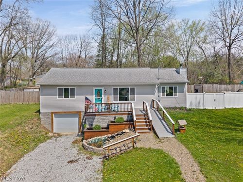 565 Perry Rd, Tallmadge, OH, 44278-3224 | Card Image