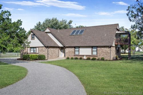 19929 43rd St, Broken Arrow, OK, 74014-1324 | Card Image