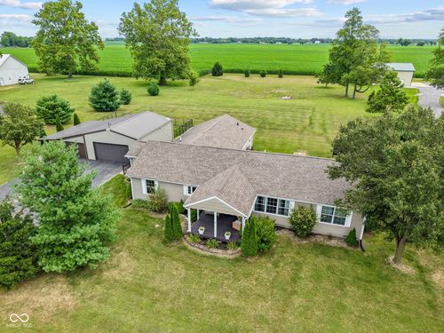 6215 S 275 E, Lebanon, IN, 46052-8290 | Card Image