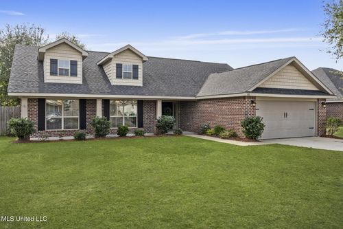 116 Saltmeadow Cir, Ocean Springs, MS, 39564-8936 | Card Image