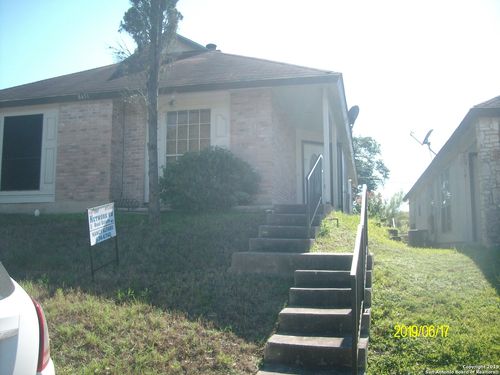 2-8451 Cranberry Hl, San Antonio, TX, 78254-2634 | Card Image