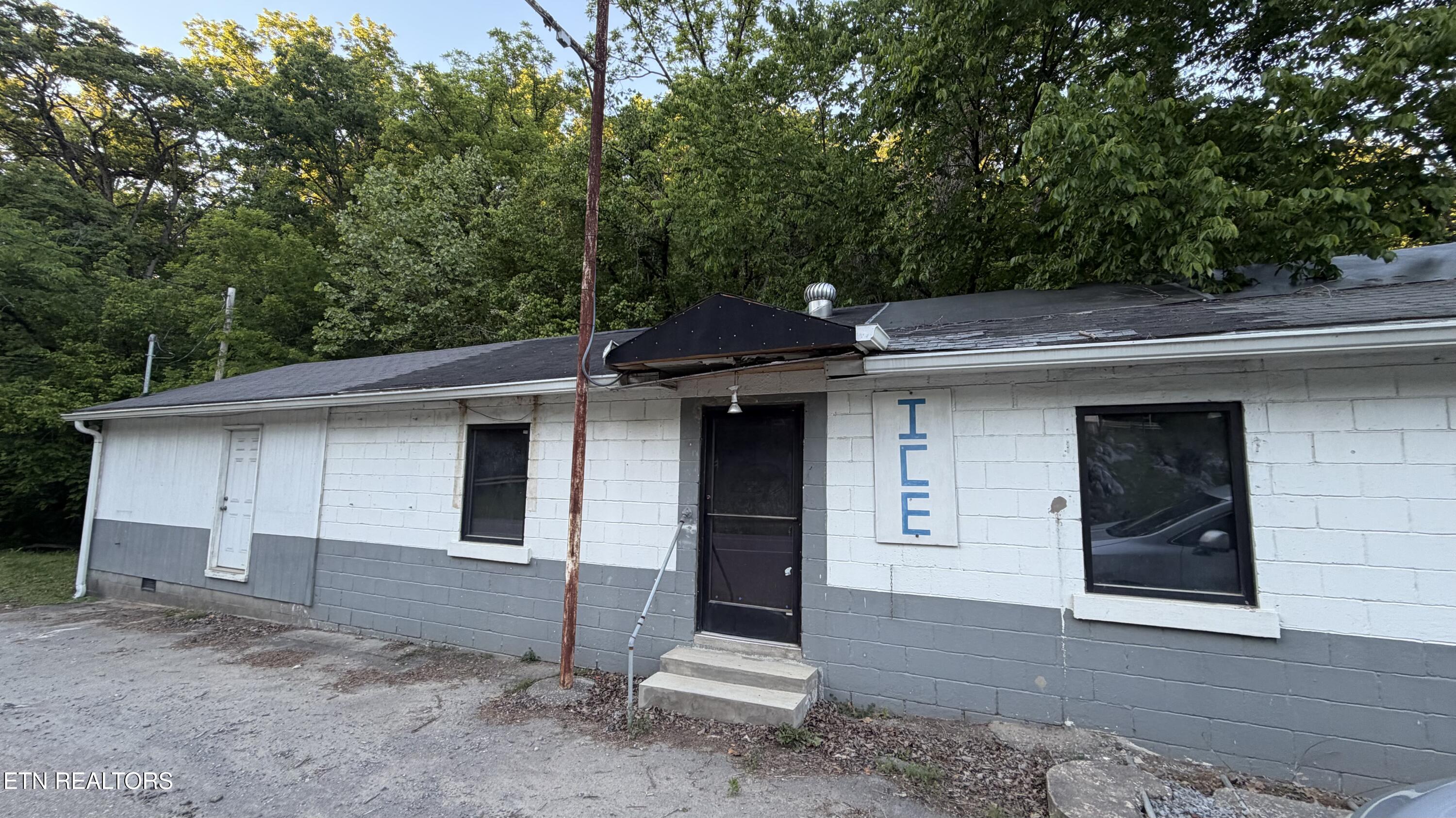 Commercial Sale in Newport
