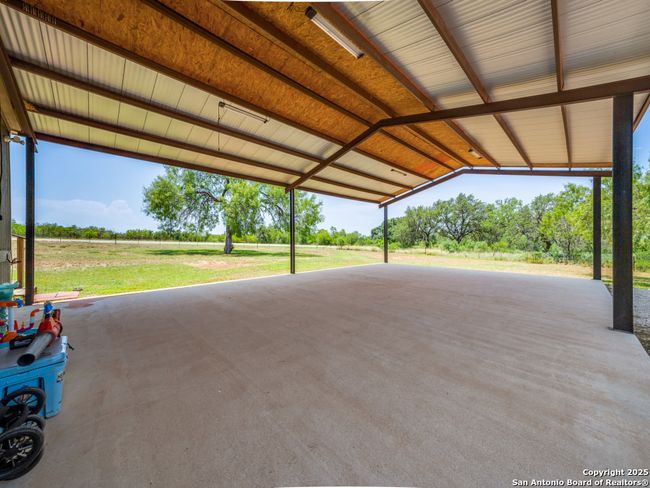 1271 Sandbranch Rd, House other with 3 bedrooms, 2 bathrooms and null parking in Bigfoot TX | Image 10