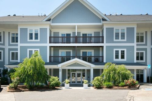 3-113-501 Commerce Dr, Braintree, MA, 02184-7151 | Card Image