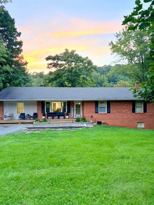 1084 Old Sessler Mill Rd, Troutville, VA, 24175-7011 | Card Image