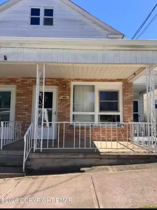 288 1/2 Hillside Ave, Edwardsville, PA, 18704-2319 | Card Image