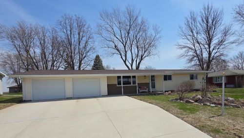 420 N 3rd Ave W, Hartley, IA, 51346-1064 | Card Image