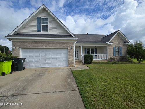 2666 Barefoot Ln, Winterville, NC, 28590-9911 | Card Image