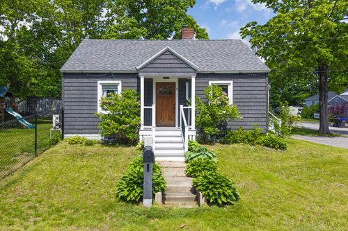 8 Somerset Ave, Old Orchard Beach, ME, 04064-1707 | Card Image