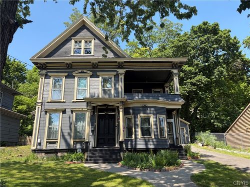 612 Lodi St, Syracuse, NY, 13203-2424 | Card Image