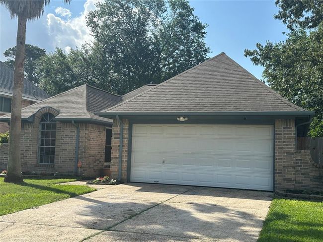 8730 Pines Place Dr, House other with 3 bedrooms, 2 bathrooms and 2 parking in Humble TX | Image 19