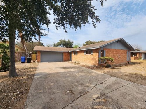 3101 N 27th St, McAllen, TX, 78501-6214 | Card Image