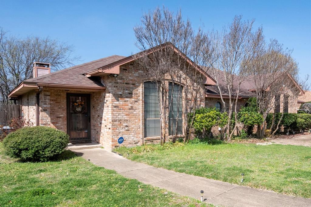 Larchbrook Dr, Desoto, TX 75115