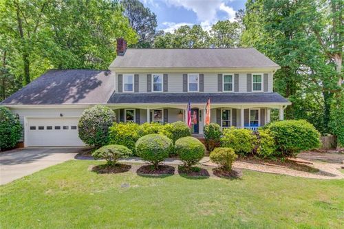 905 Foxfire Dr, Lawrenceville, GA, 30044-5522 | Card Image