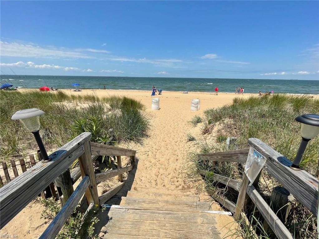 Croix Ct, Virginia Beach, VA 23451