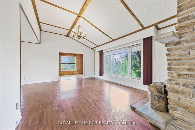 487072 30 Sideroad, House other with 3 bedrooms, 2 bathrooms and 10 parking in Mono ON | Image 7