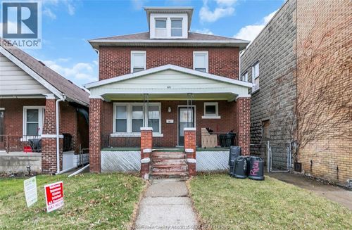 69 Shepherd St E, Windsor, ON, N8X2K1 | Card Image