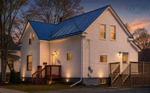 306 Frederick St, New Glasgow, NS, B2H3N8 | Card Image