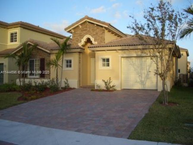 0 - 22507 Sw 94th Path, House other with 3 bedrooms, 2 bathrooms and null parking in Cutler Bay FL | Image 1