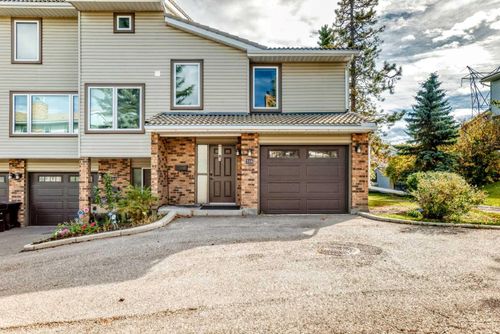 316 Coachway Lane Sw, Calgary, AB, T3H2V9 | Card Image
