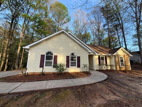 35 Lindsey Ln, Sharpsburg, GA, 30277-2207 | Card Image