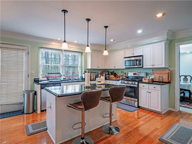 10910 Chatburn Way, House other with 5 bedrooms, 3 bathrooms and null parking in Johns Creek GA | Image 8