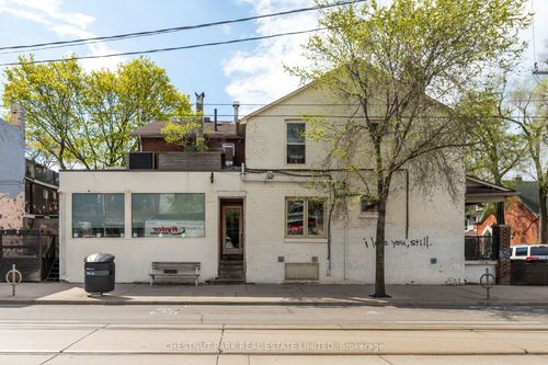 923 Dundas St W, Toronto, ON, M6J1W2 | Card Image