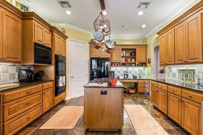 Kitchen | Image 14