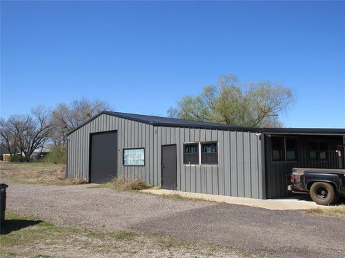 19660 Gordon Cooper Dr, Tecumseh, OK, 74873-9151 | Card Image