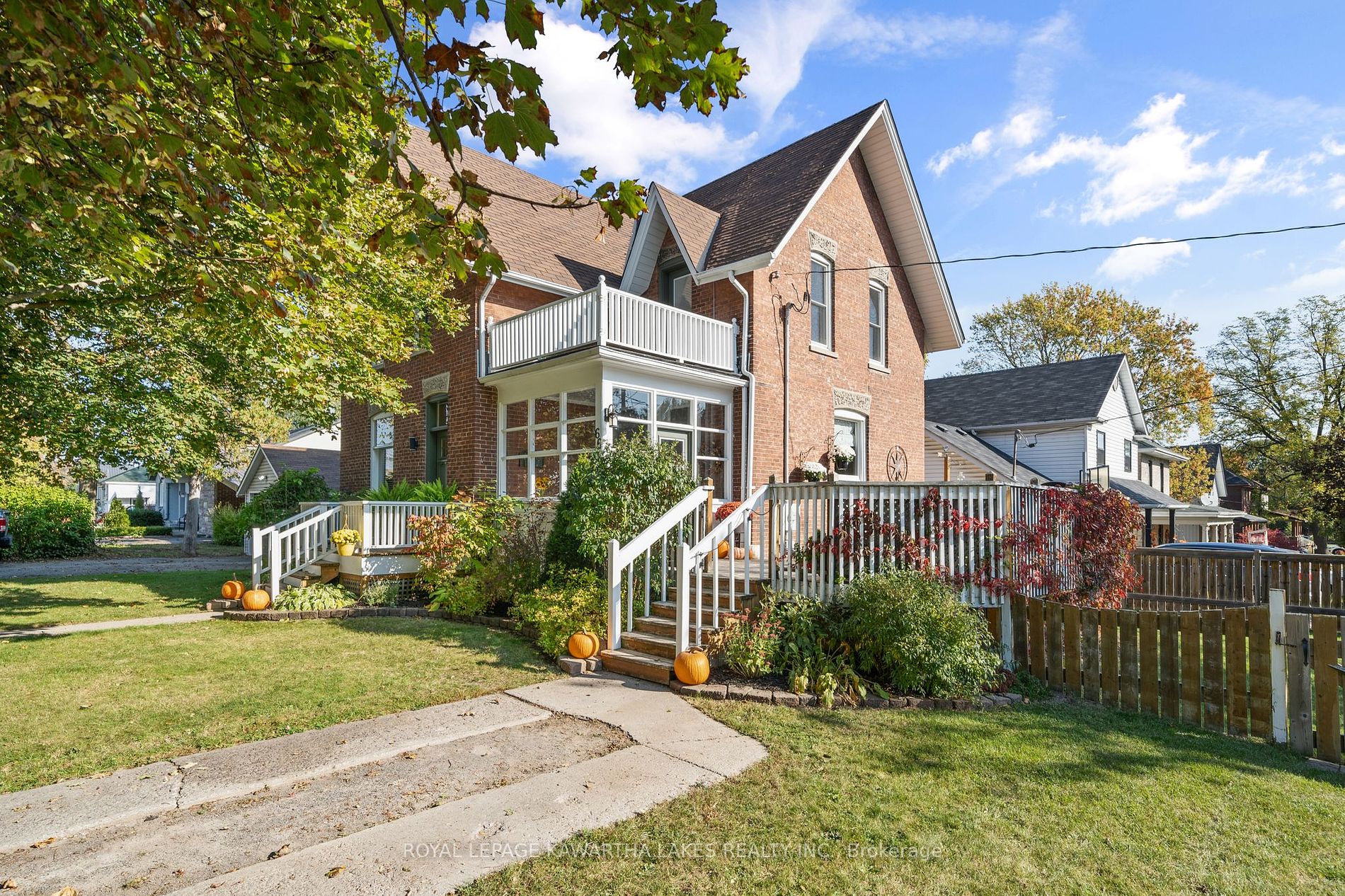 66 Victoria Ave N, Sold in Lindsay eXp Realty
