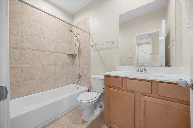 Hall bath | Image 17