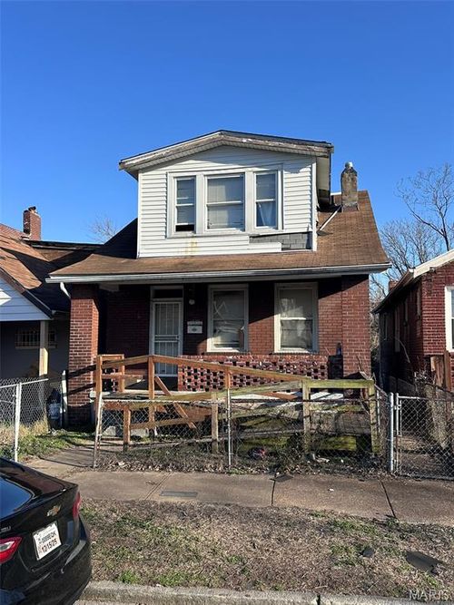 1526 E Linton Ave, Saint Louis, MO, 63107-1118 | Card Image