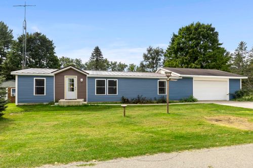 18677 Oak St, Copemish, MI, 49625-9519 | Card Image