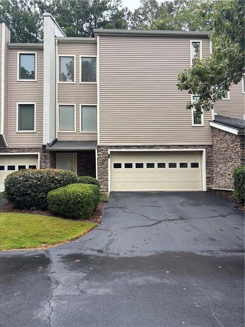 12 Basswood Cir, Sandy Springs, GA, 30328-4515 | Card Image