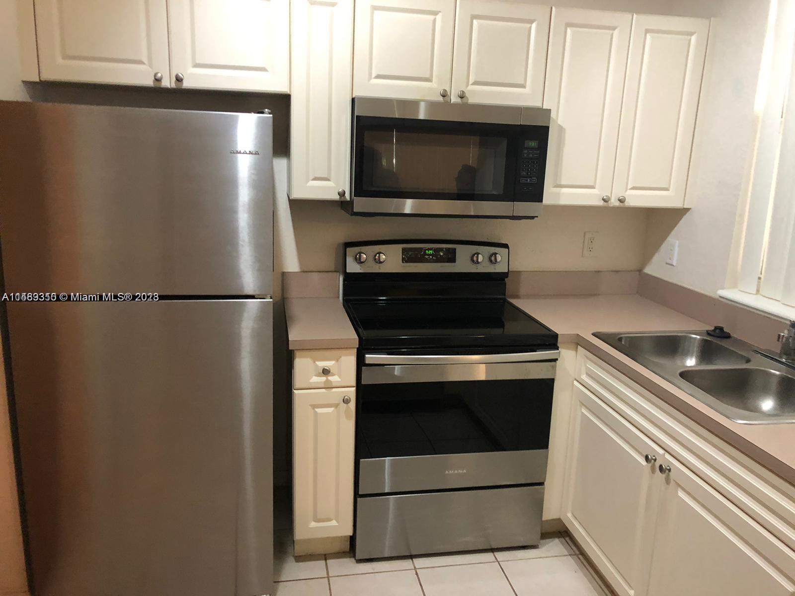 Sample Rd, Coral Springs, FL 33067