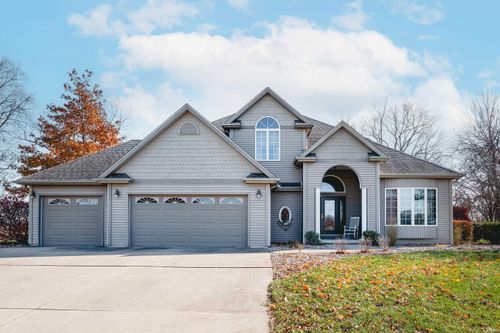 4477 Deere Trail Ct, Rochester, IN, 46975-7104 | Card Image
