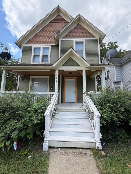 213 Burr Oak St, Kalamazoo, MI, 49001-2646 | Card Image