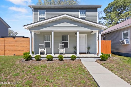 905 Walnut St, Wilmington, NC, 28401-4231 | Card Image