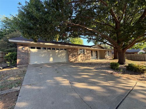 6203 Circo Dr, Granbury, TX, 76049-5255 | Card Image