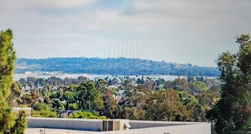 4060 Huerfano Ave, San Diego, CA, 92117-5258 | Card Image