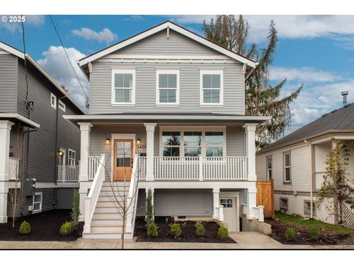 2458 Se Cora St, Portland, OR, 97202-3917 | Card Image