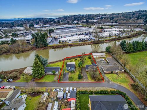 4613 S 125th St, Tukwila, WA, 98178-3458 | Card Image
