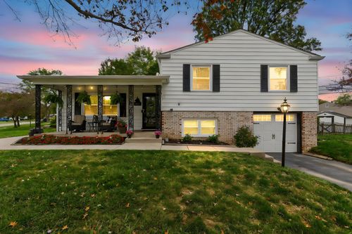 6535 Red Fox Rd, Reynoldsburg, OH, 43068-1629 | Card Image