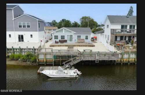 35 Mirror Lake Dr, LITTLE EGG HARBOR TWP, NJ, 08087-1208 | Card Image