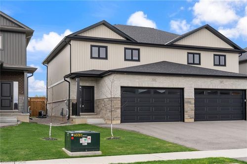111 Amber St, Waterford, ON, N0E1Y0 | Card Image