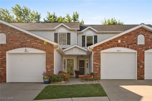 1825 Meadowland Dr, Brunswick, OH, 44212-4812 | Card Image