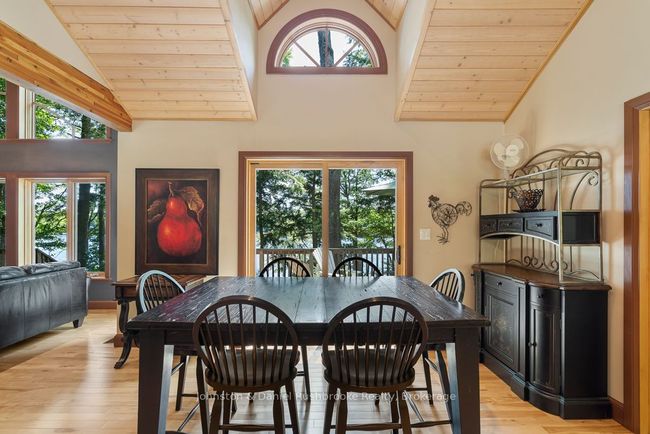 2 - 1086 Brackenrig Rd, House other with 3 bedrooms, 2 bathrooms and 4 parking in Port Carling ON | Image 13